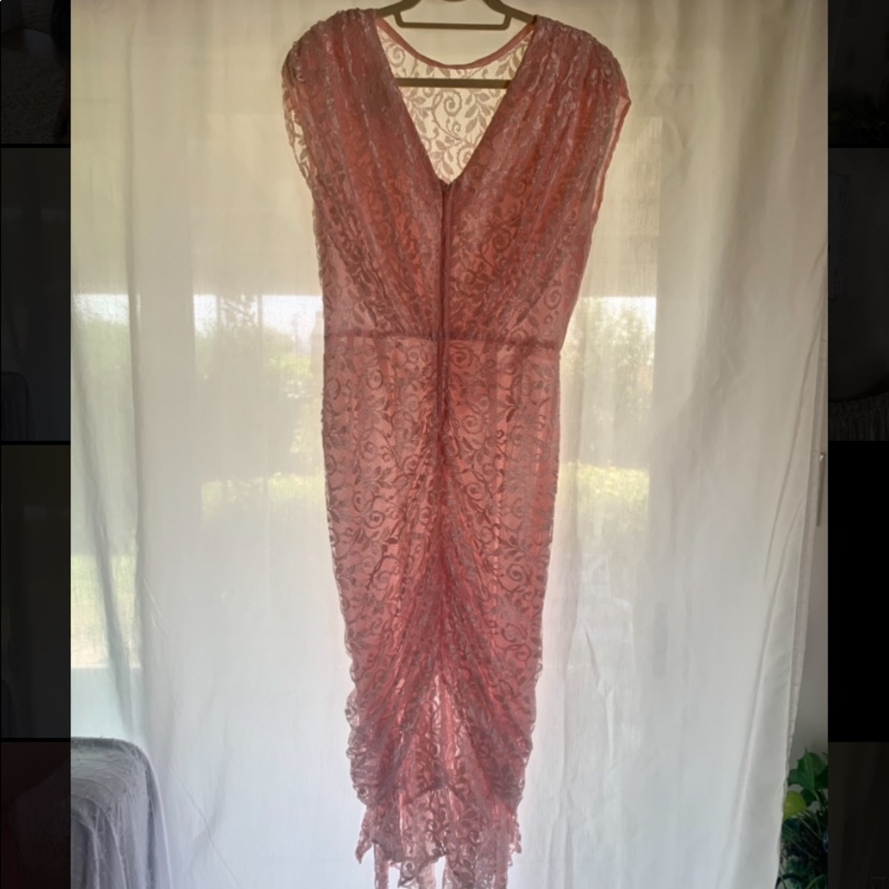 Women’s evening/wedding gown